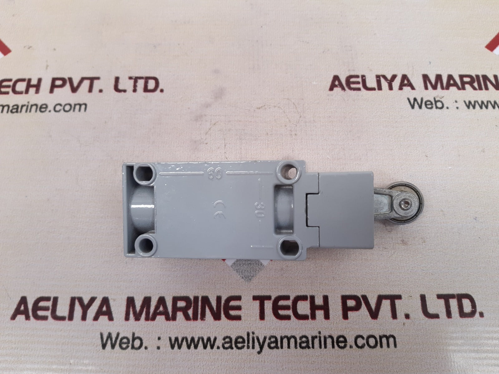 Comepi bm1e43z11 limit switch