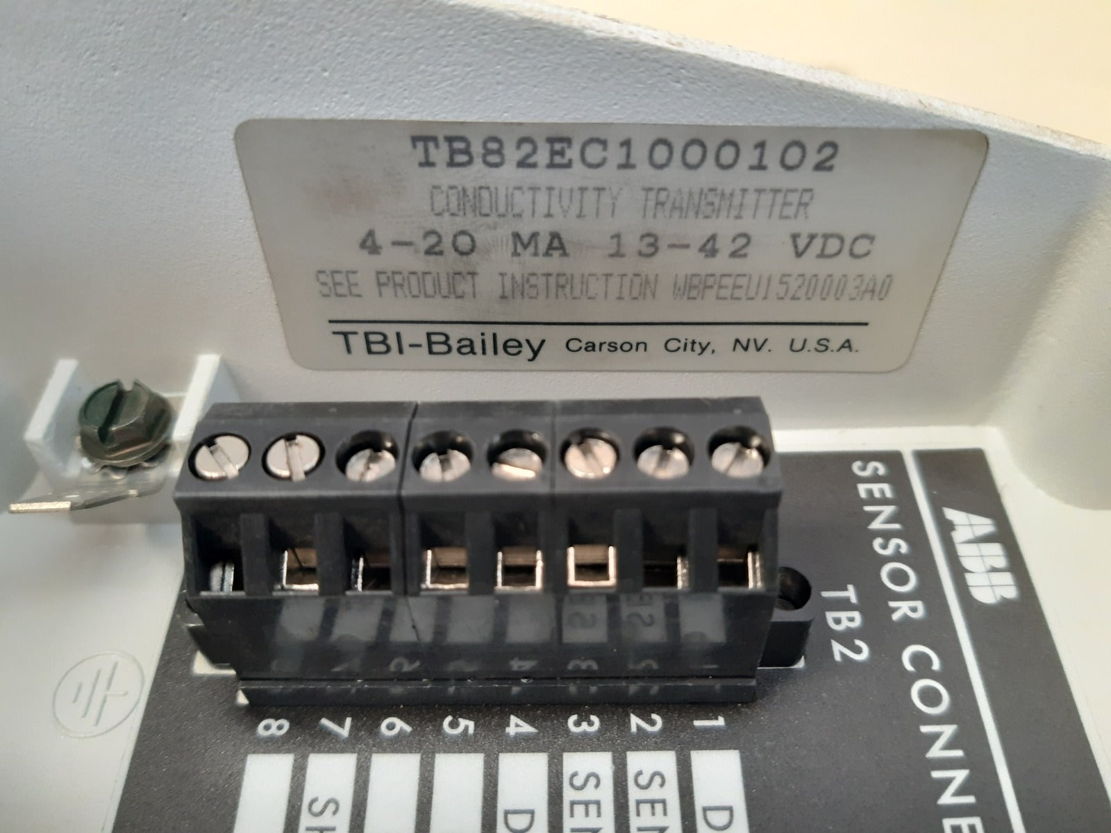 Abb tb82 conductivity transmitter tb82ec1000102