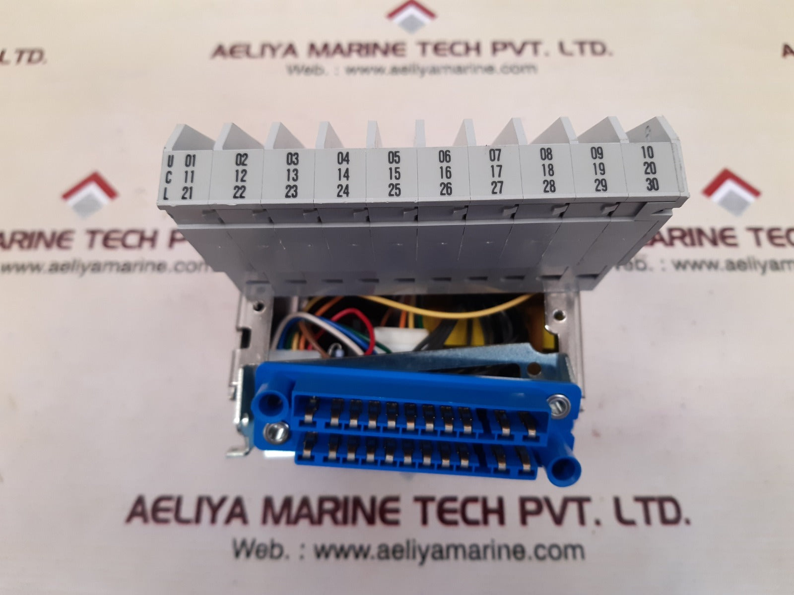 Aur-1cd uvt control device