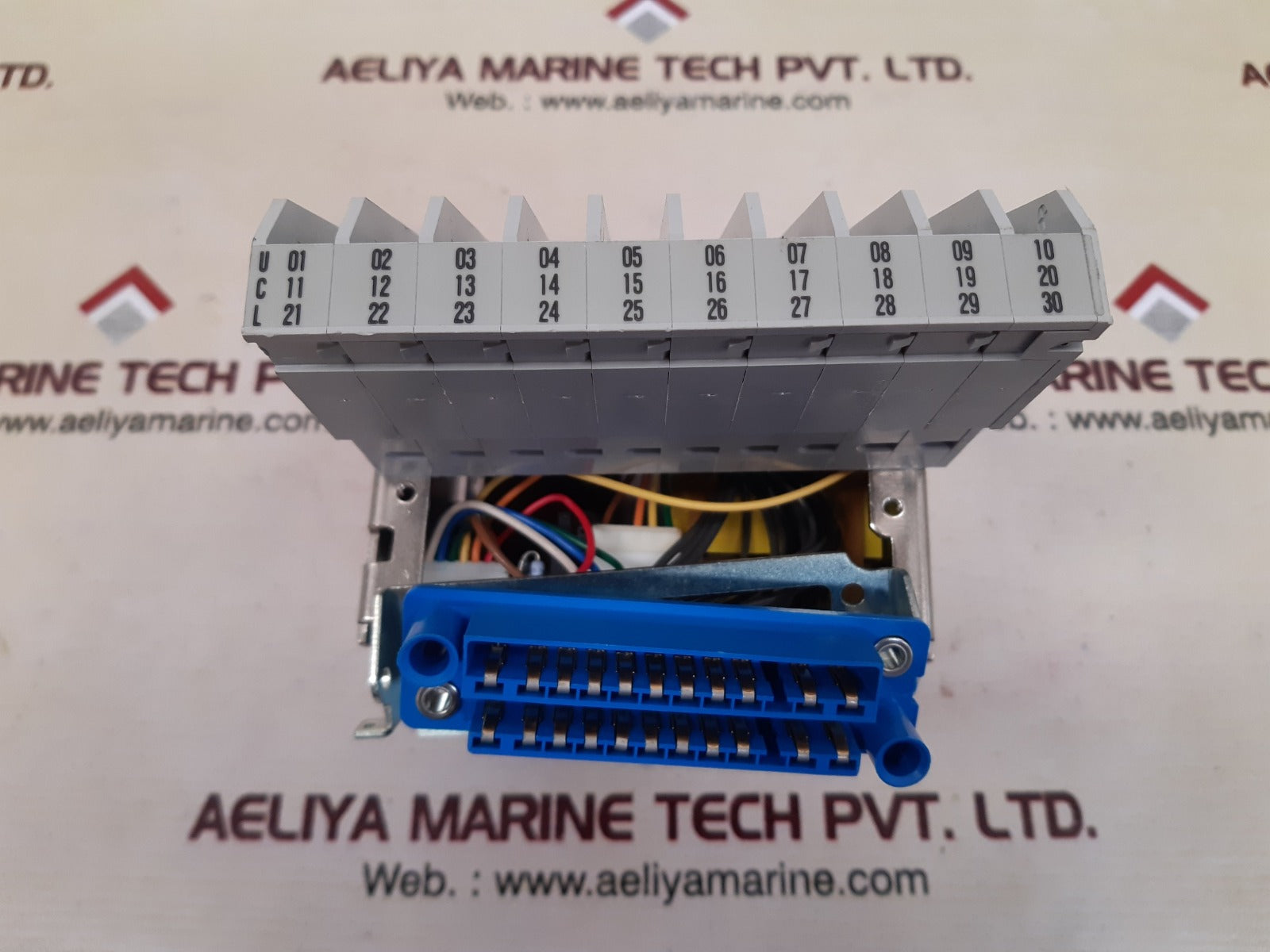 Aur-1cd uvt control device