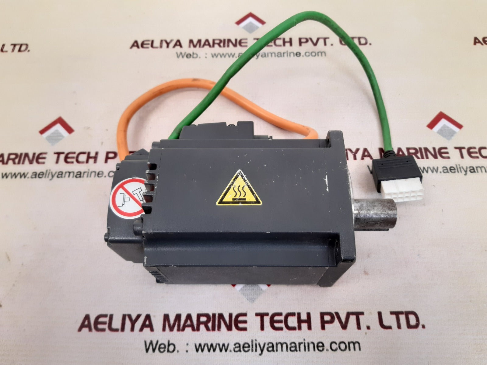 Siemens simotics s-1fl6 1fl6042-2af21-1aa1 servo motor