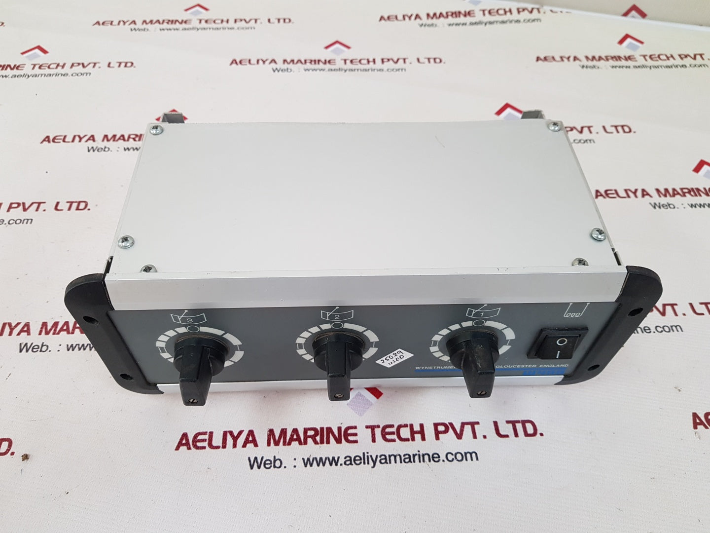 Wynstruments electric motor wiper control