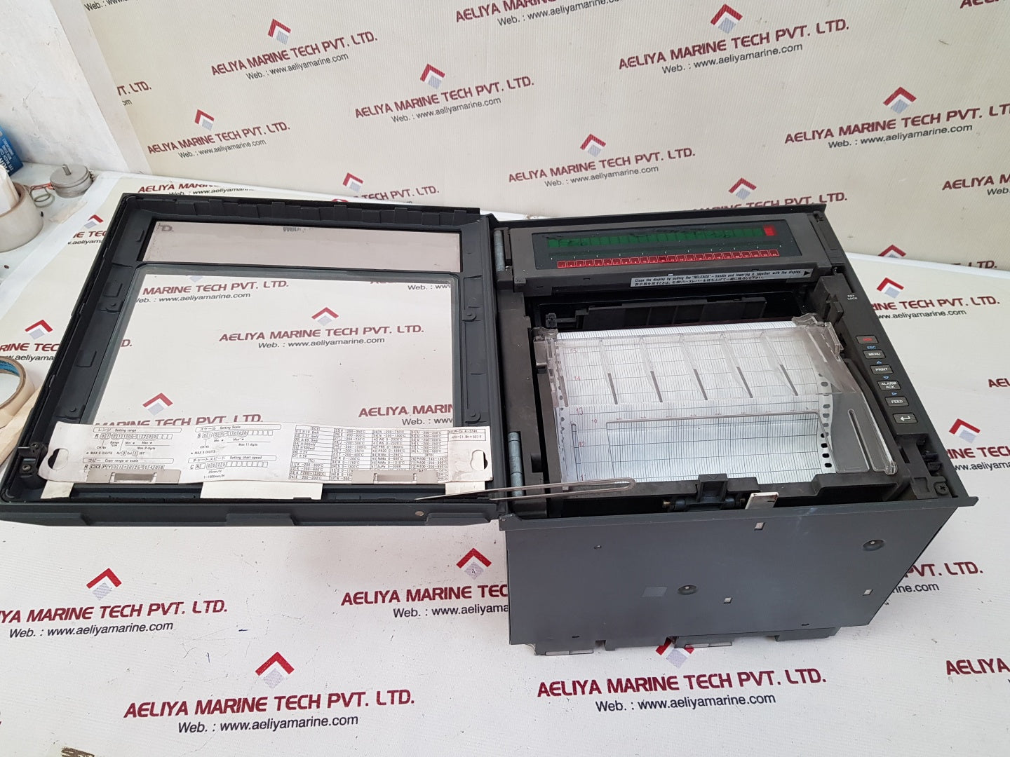 Yokogawa tr-4 100-240v~ 50/60hz temperature indicator