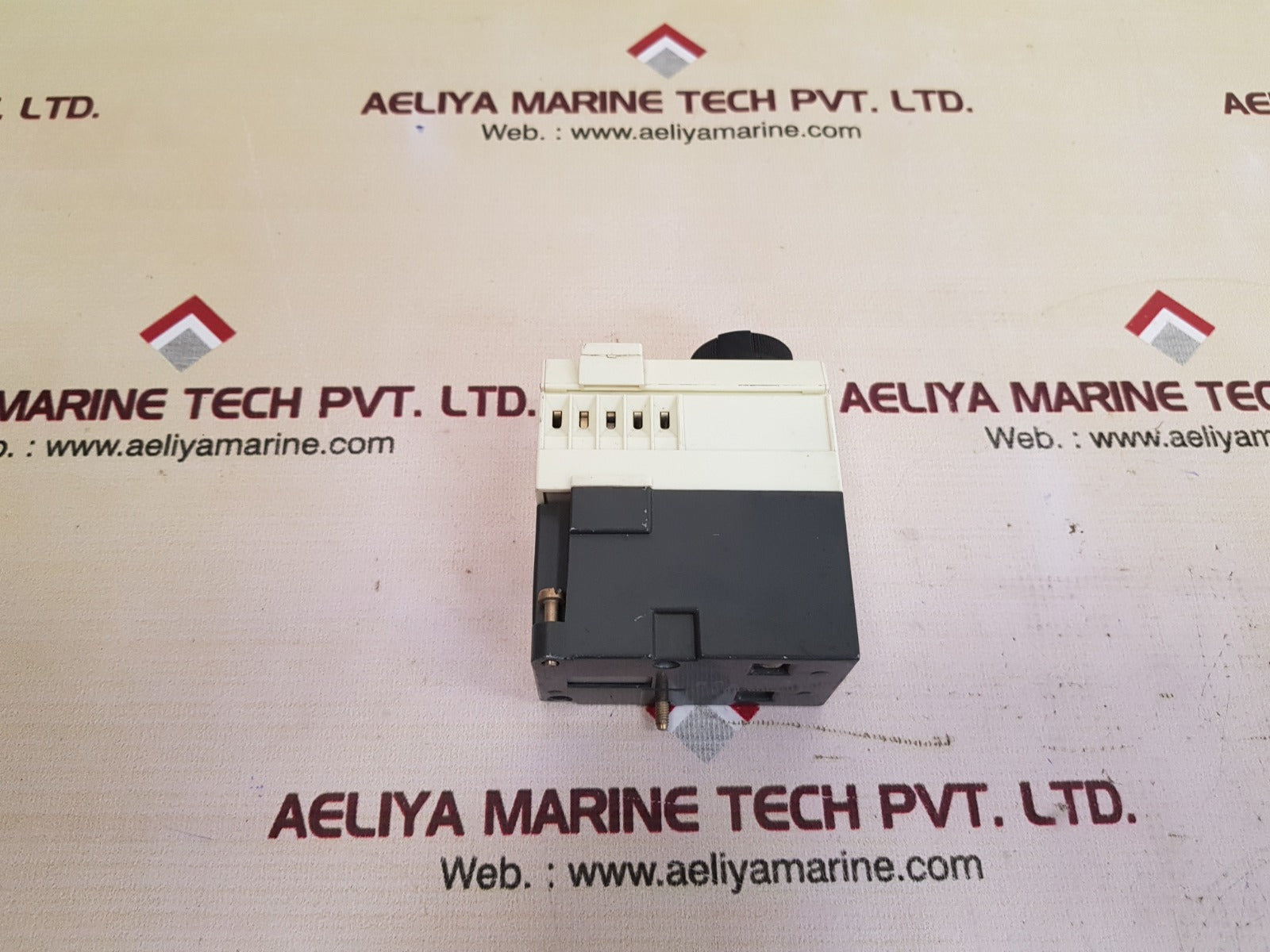 Telemecanique ca2-fr 111 time delay relay 220v 50hz 240v 60hz