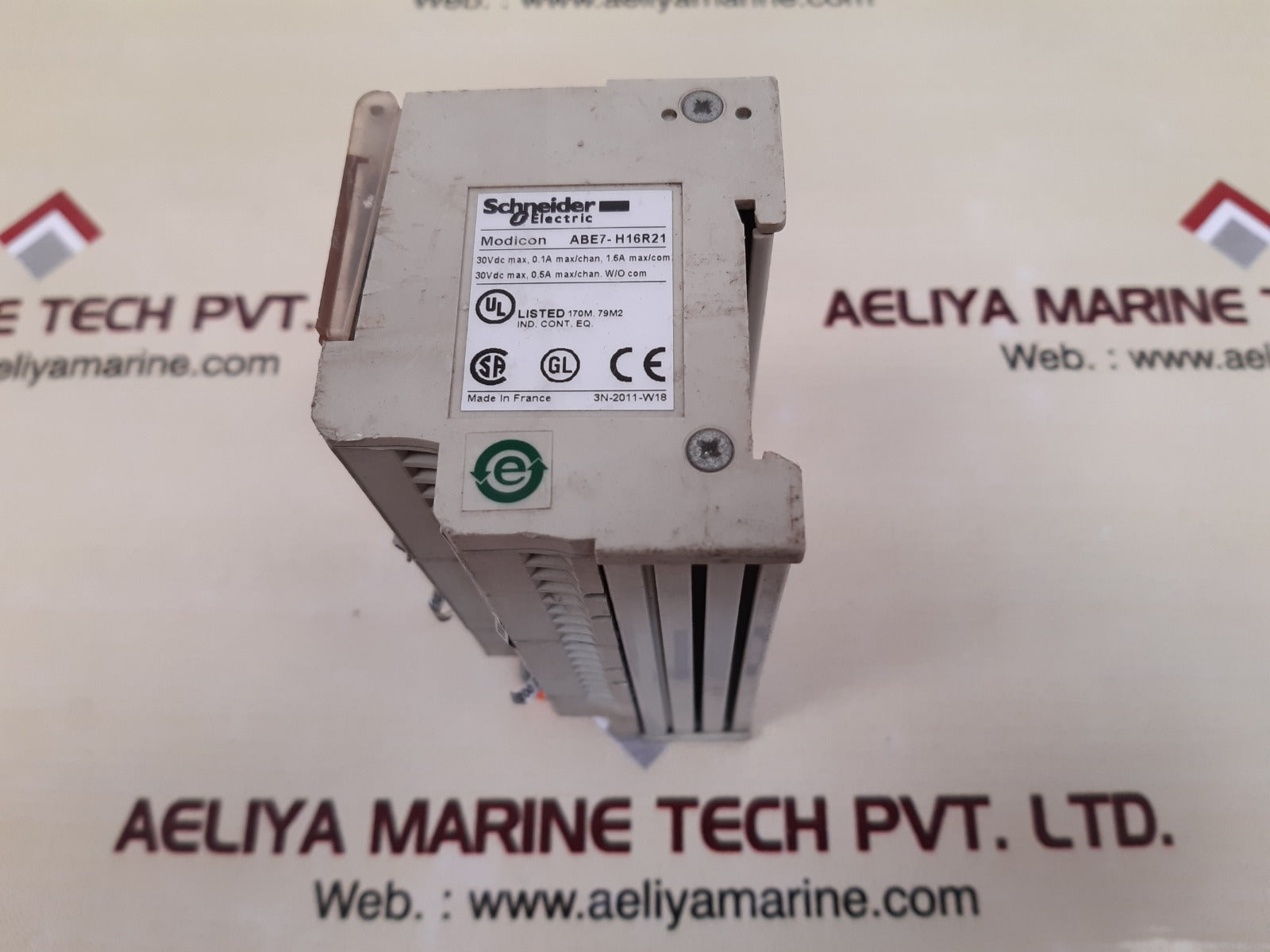 Schneider electric abe7-h16r21 i/o module