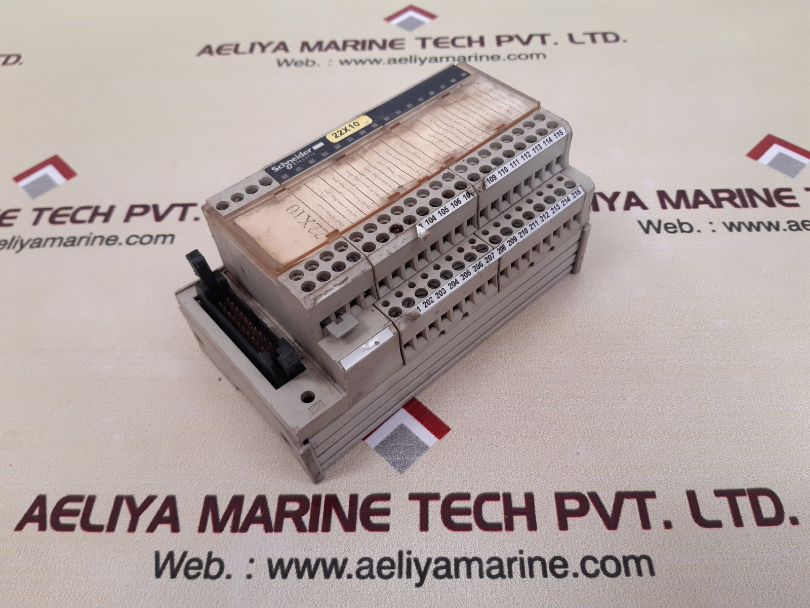 Schneider electric abe7-h16r21 i/o module