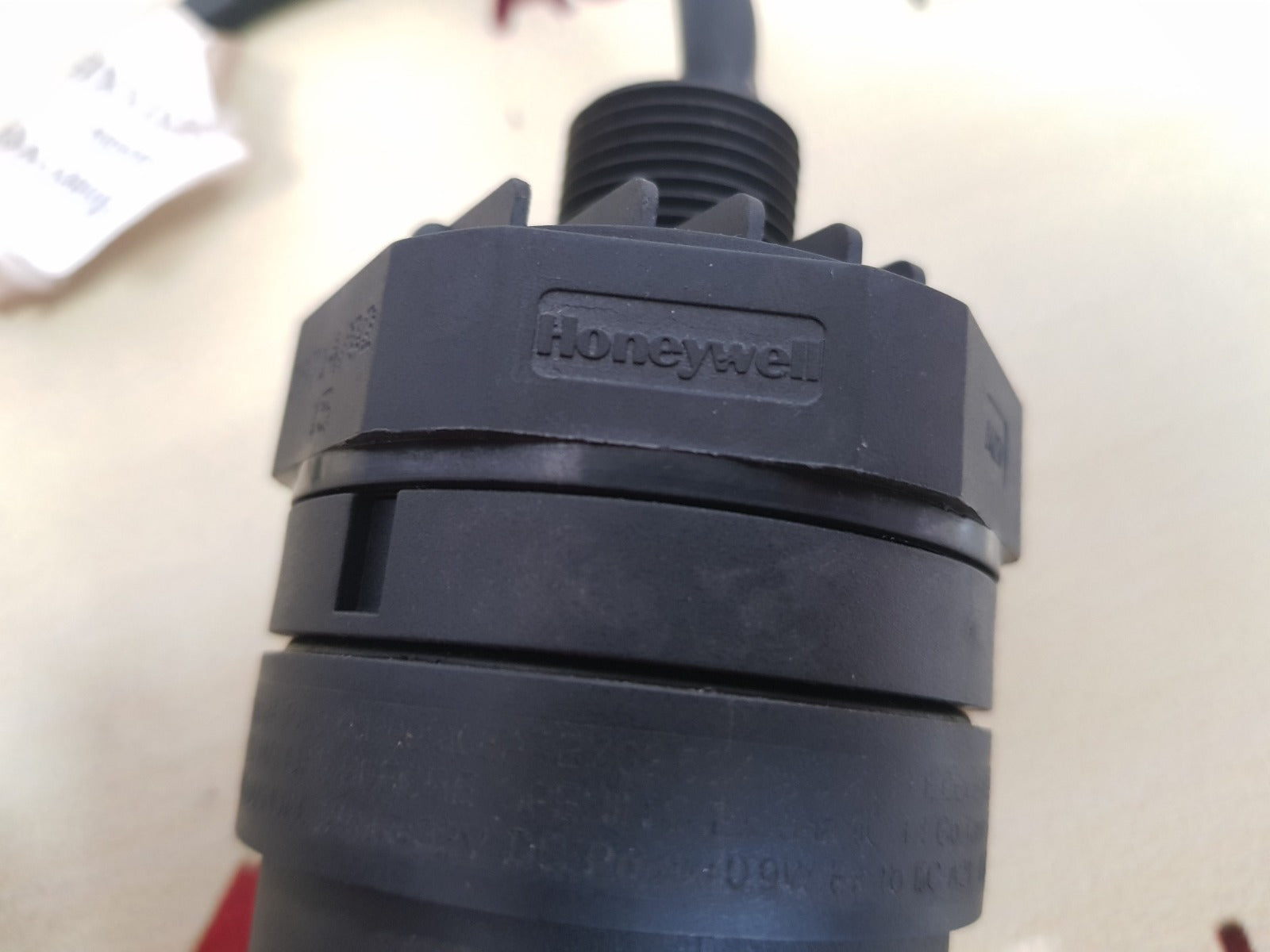Honeywell 2106b1401 toxic sensor ppm: 1504