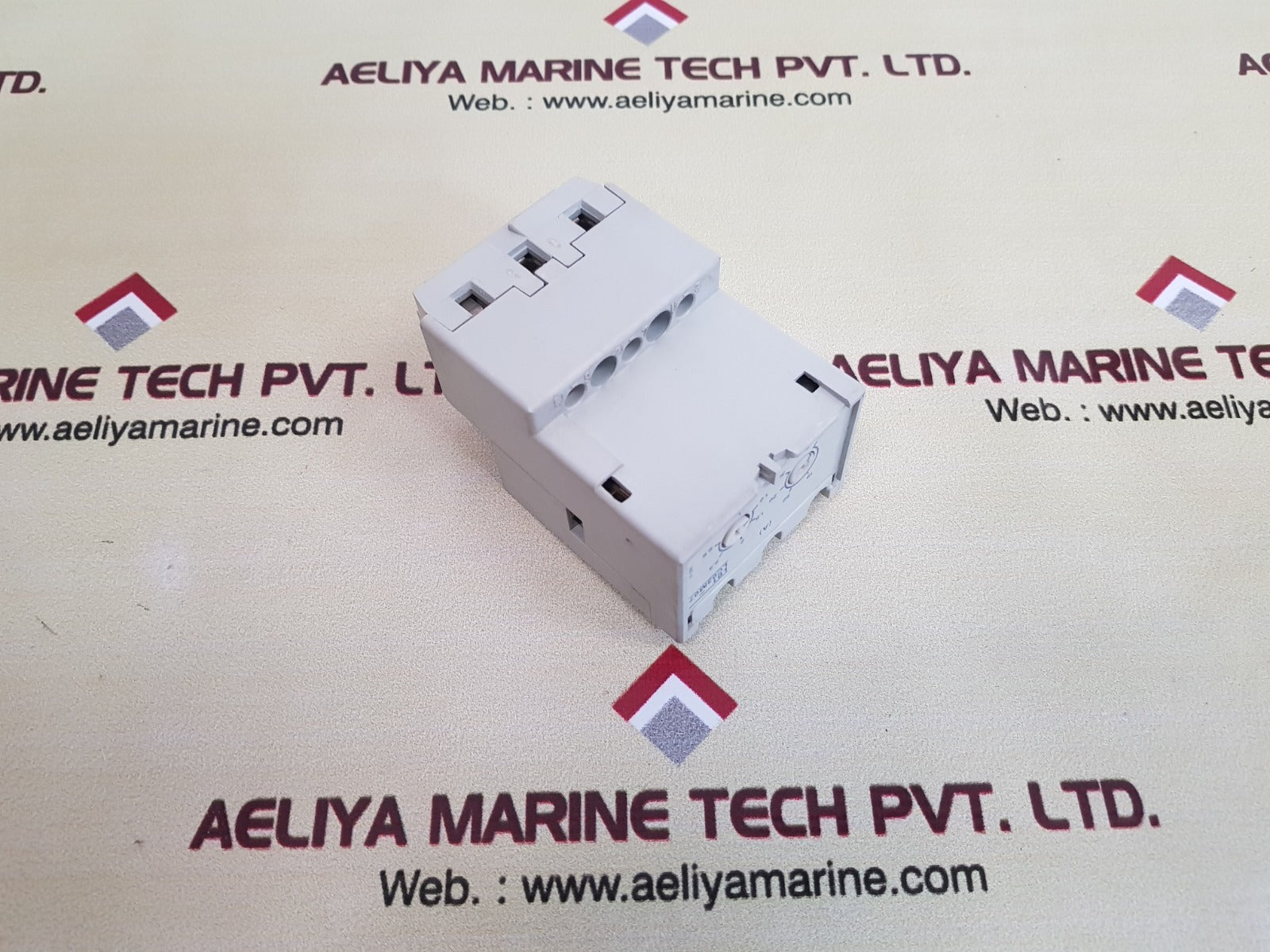 Telemecanique lb1-lc03m07 protection module