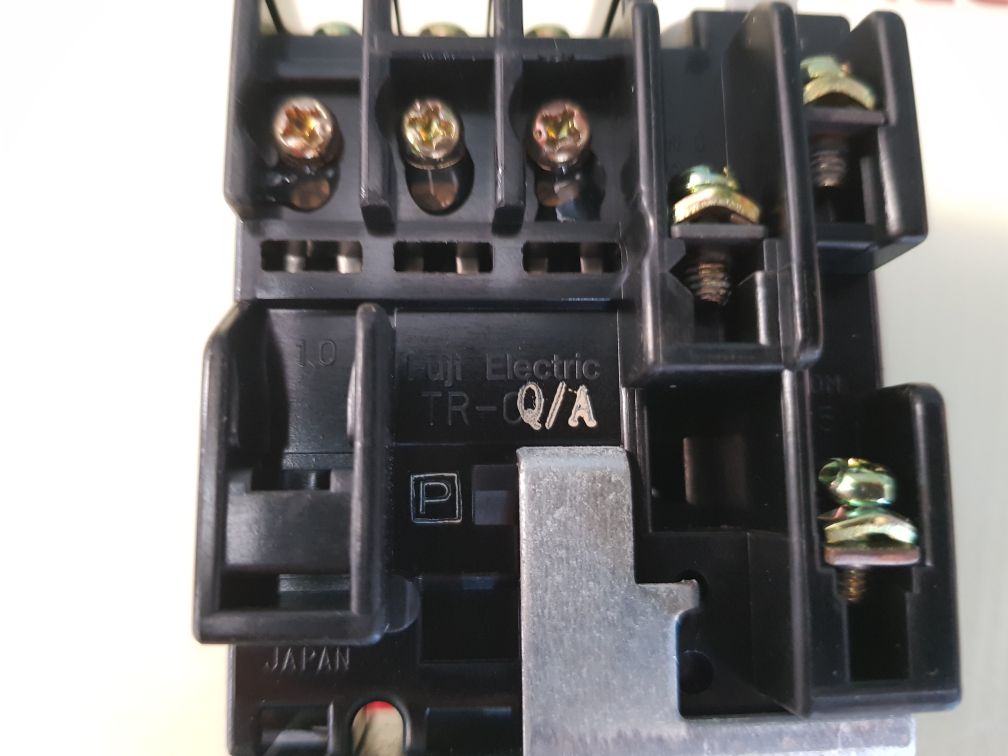 Fuji electric tr-0q/a thermal overcurrent relay NEw