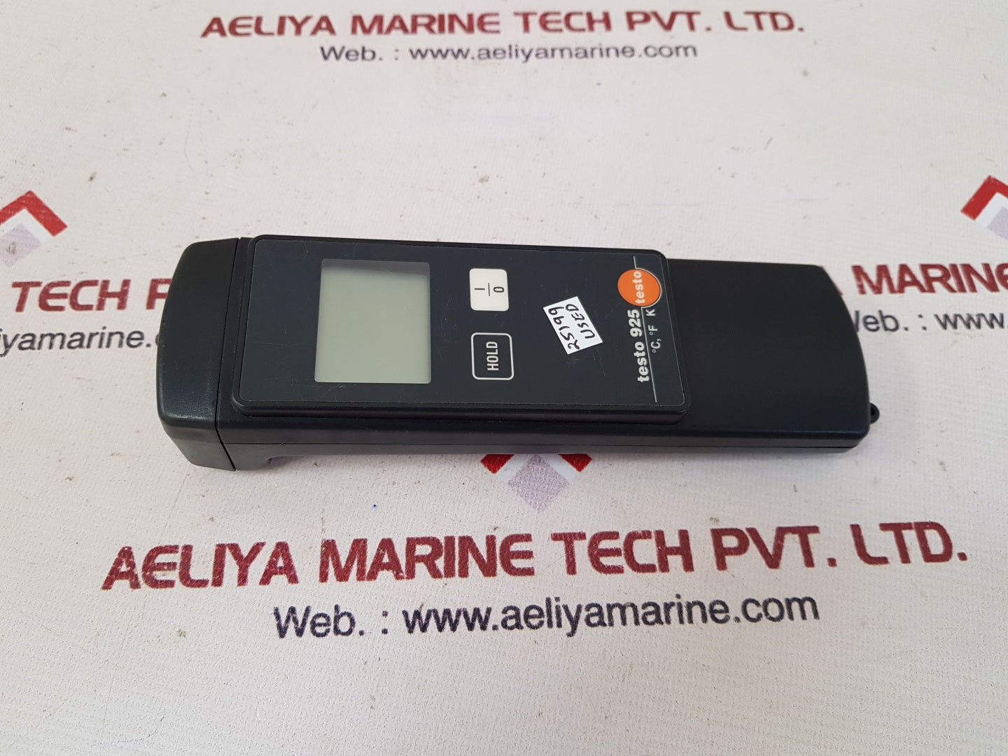 Testo 925 digital thermometer