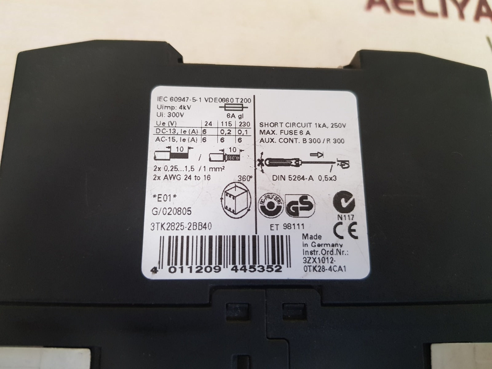 Siemens siguard 3tk2825-2bb40 safety control relay