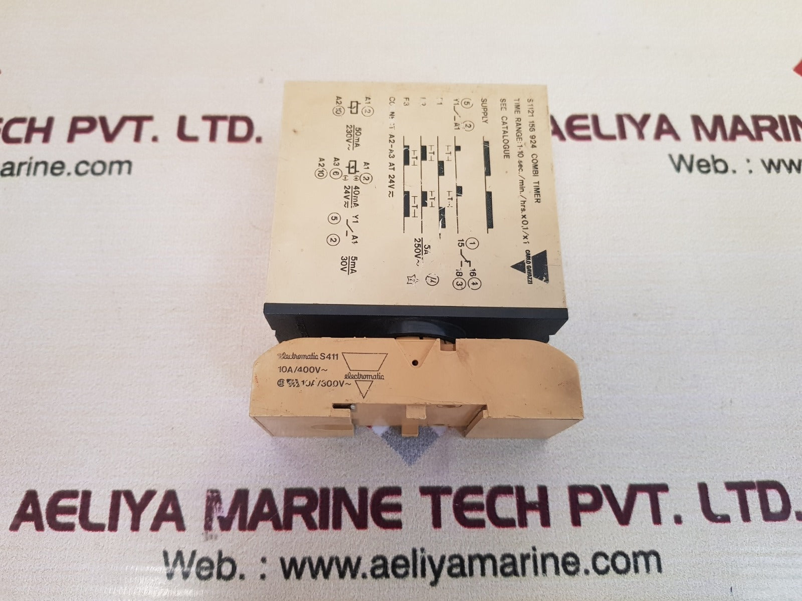 Carlo gavazzi s 1121 156 924 combi timer with base