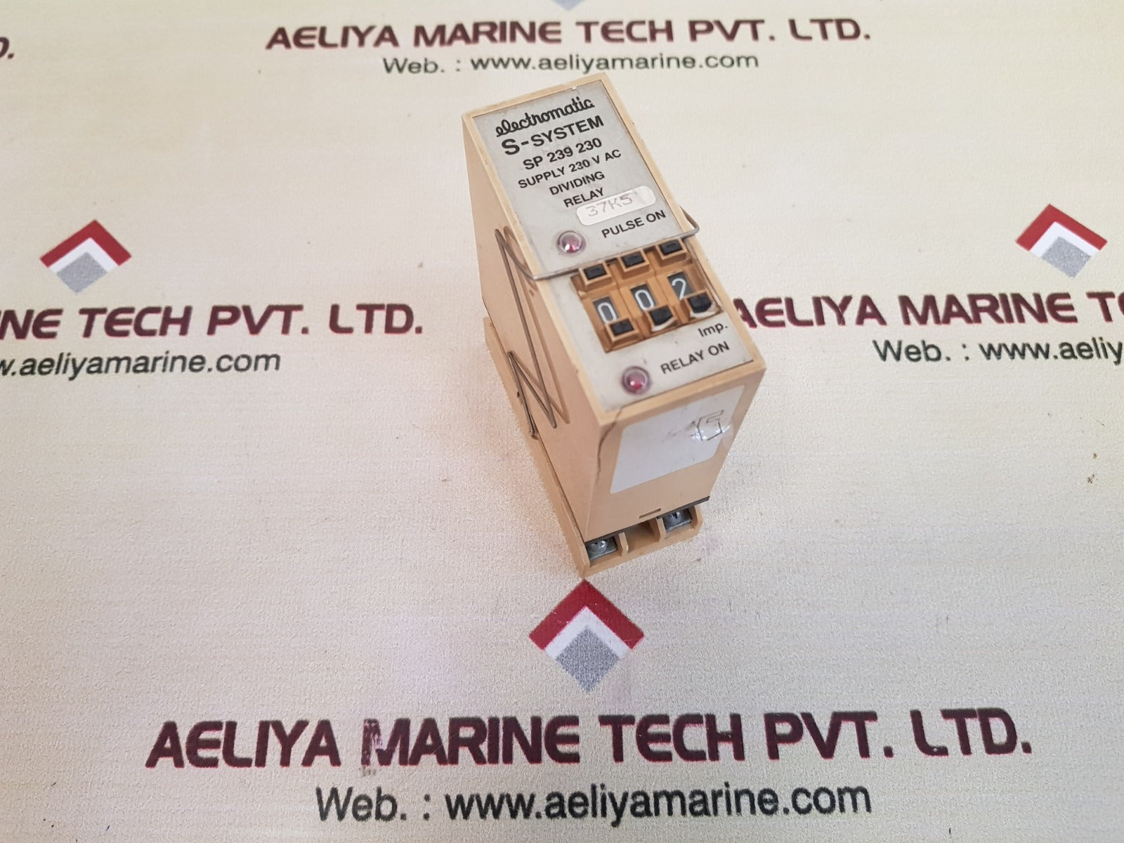 Electromatic s-system sp 239 230 dividing relay
