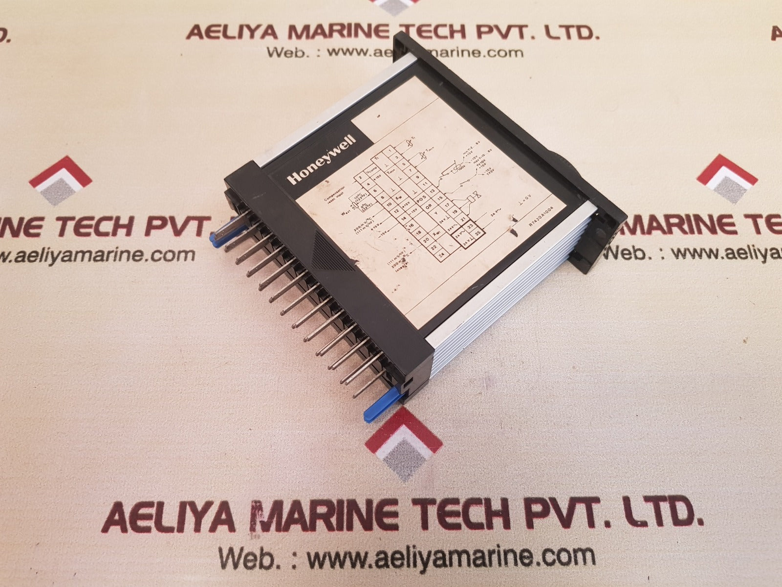 Honeywell micronik 100 r7420a1004 temperature regulator controller