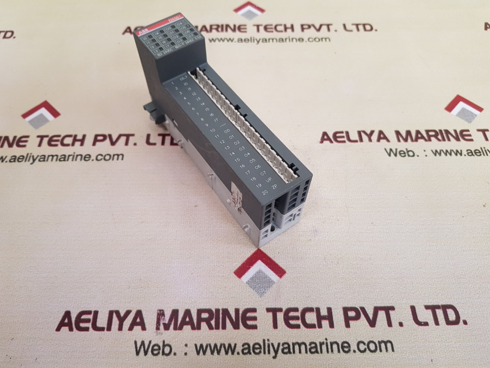 Abb dx561 a0 digital input/output module