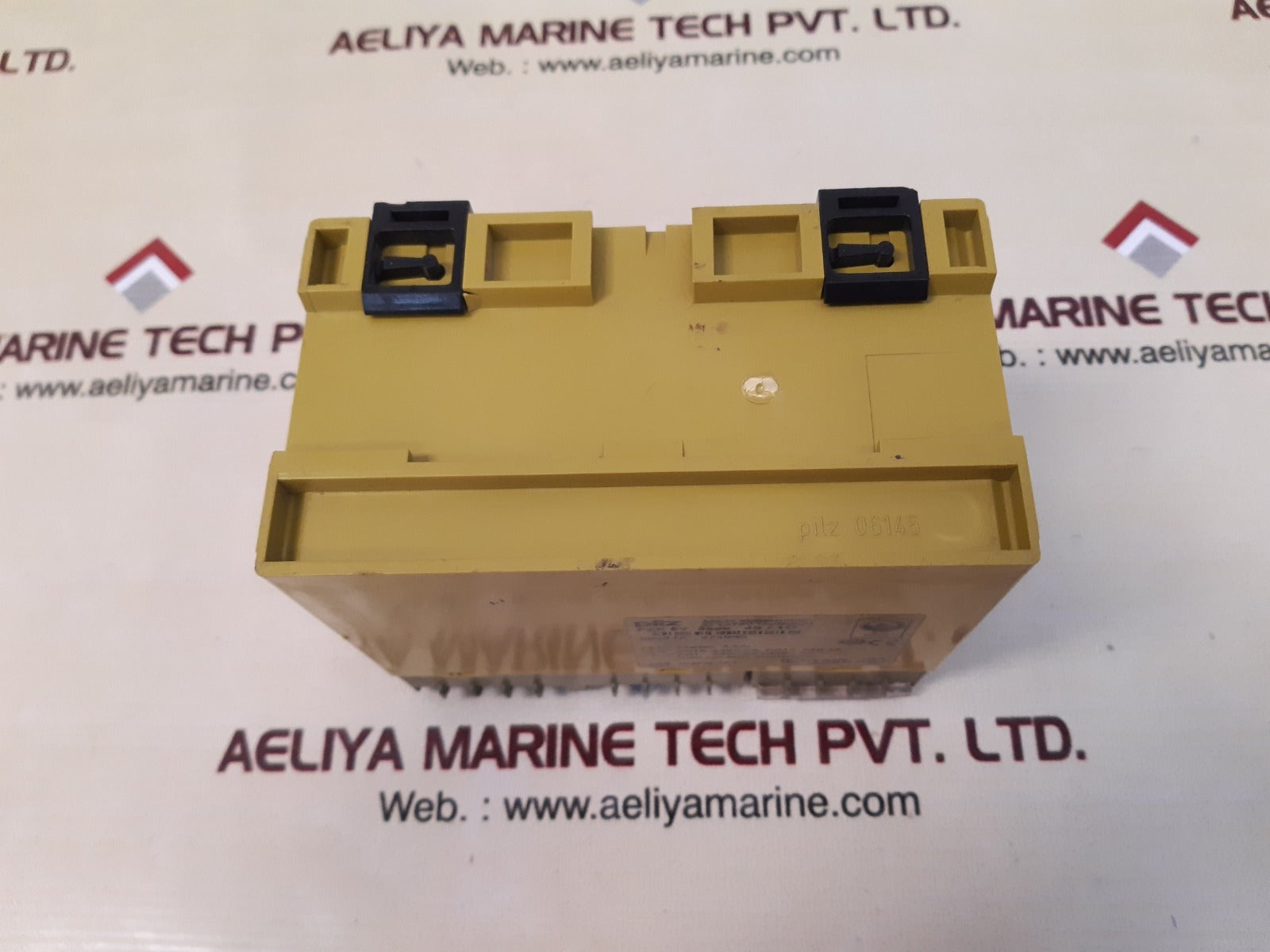 Pilz pze5v 3sec 4s/1o safety relay