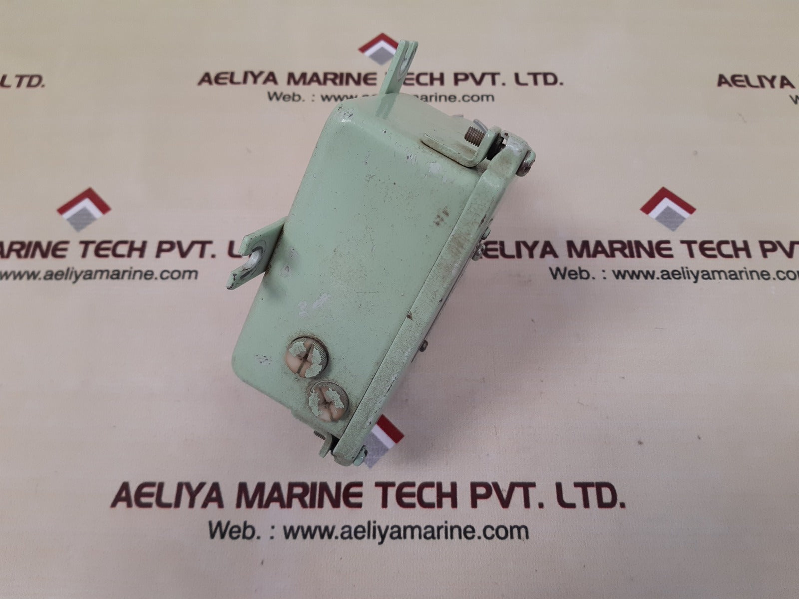 Saginomiya sns-c106wm02q pressure controls