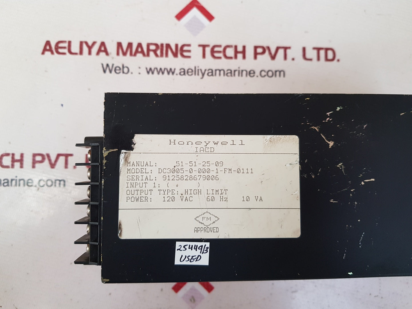 Honeywell dc3005-0-000-1-fm-0111 high limit temperature controller