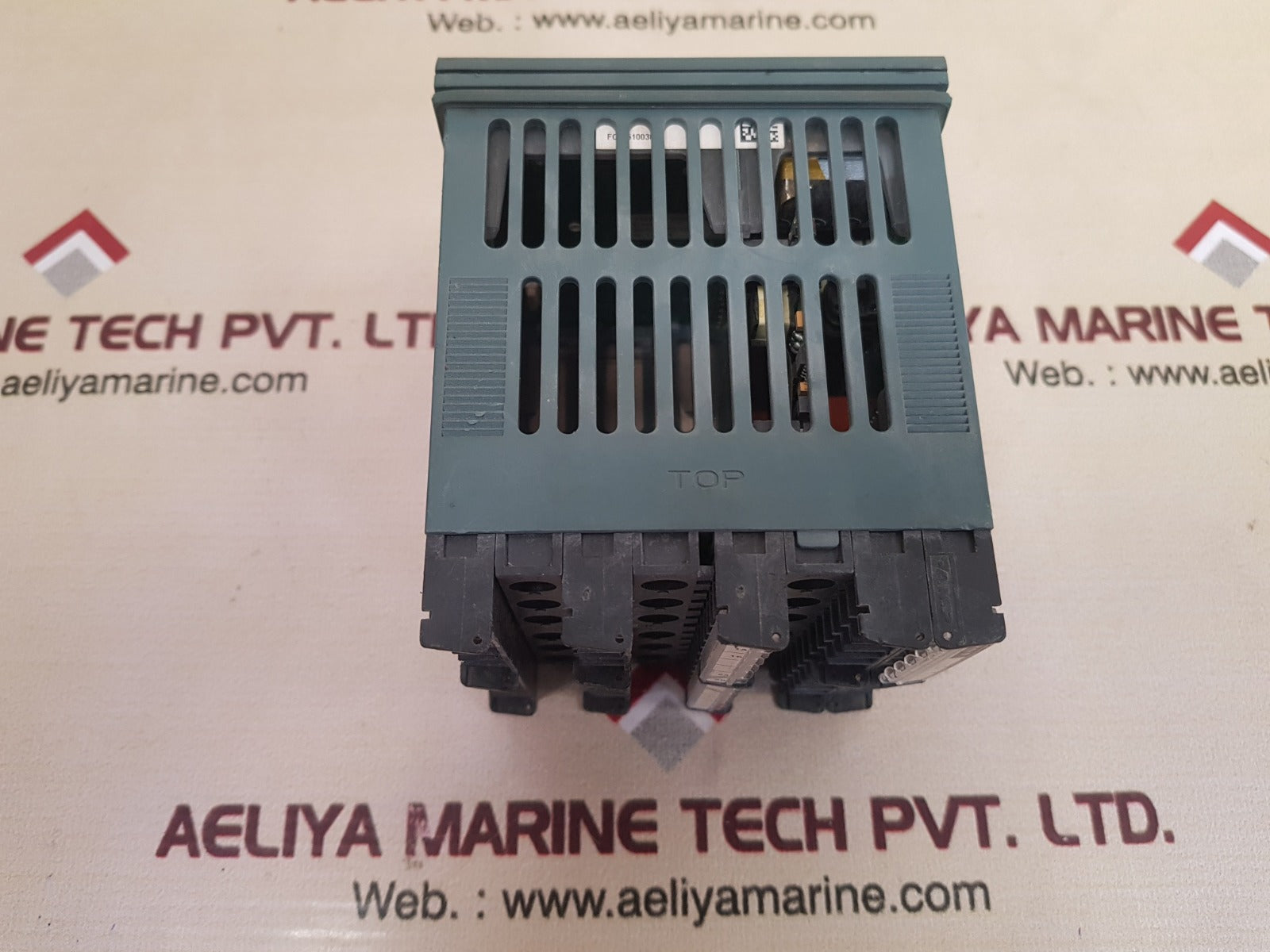 Eurotherm 2204e temperature controller
