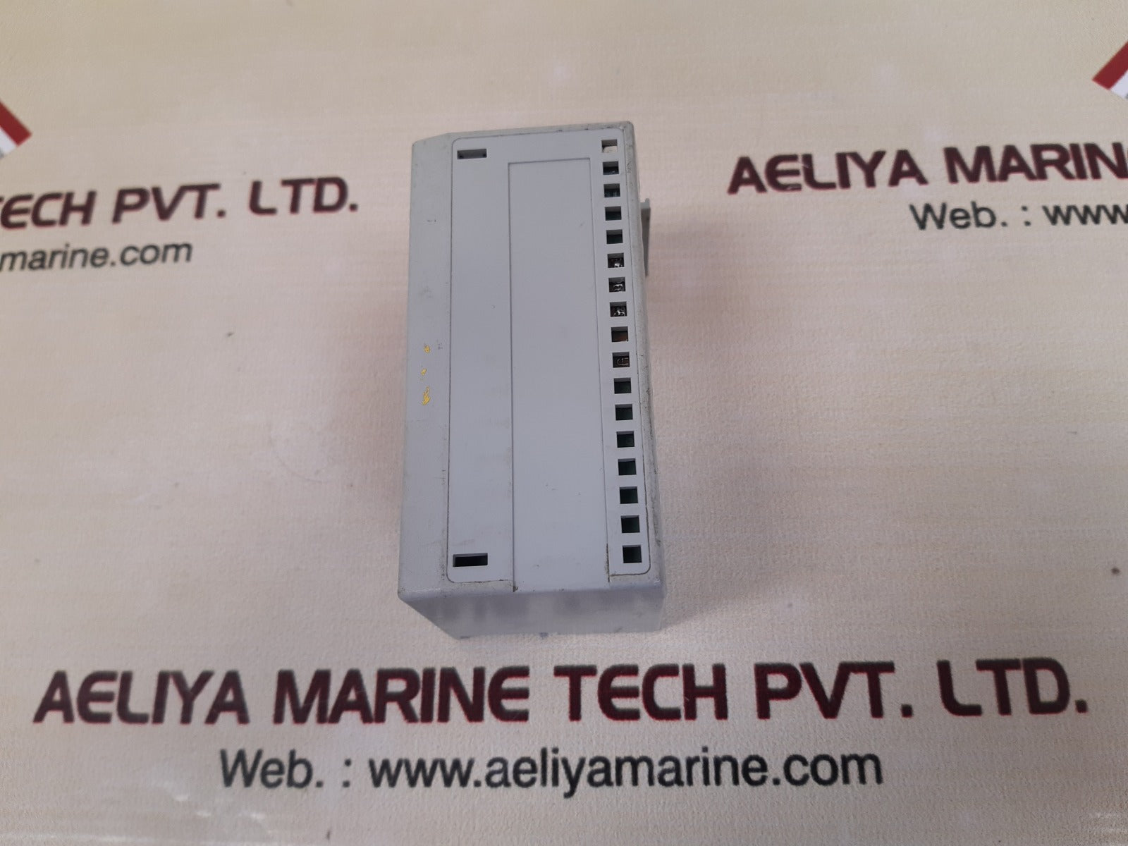 Allen-bradley 1794-ie4x0e2 i/o module ser.b