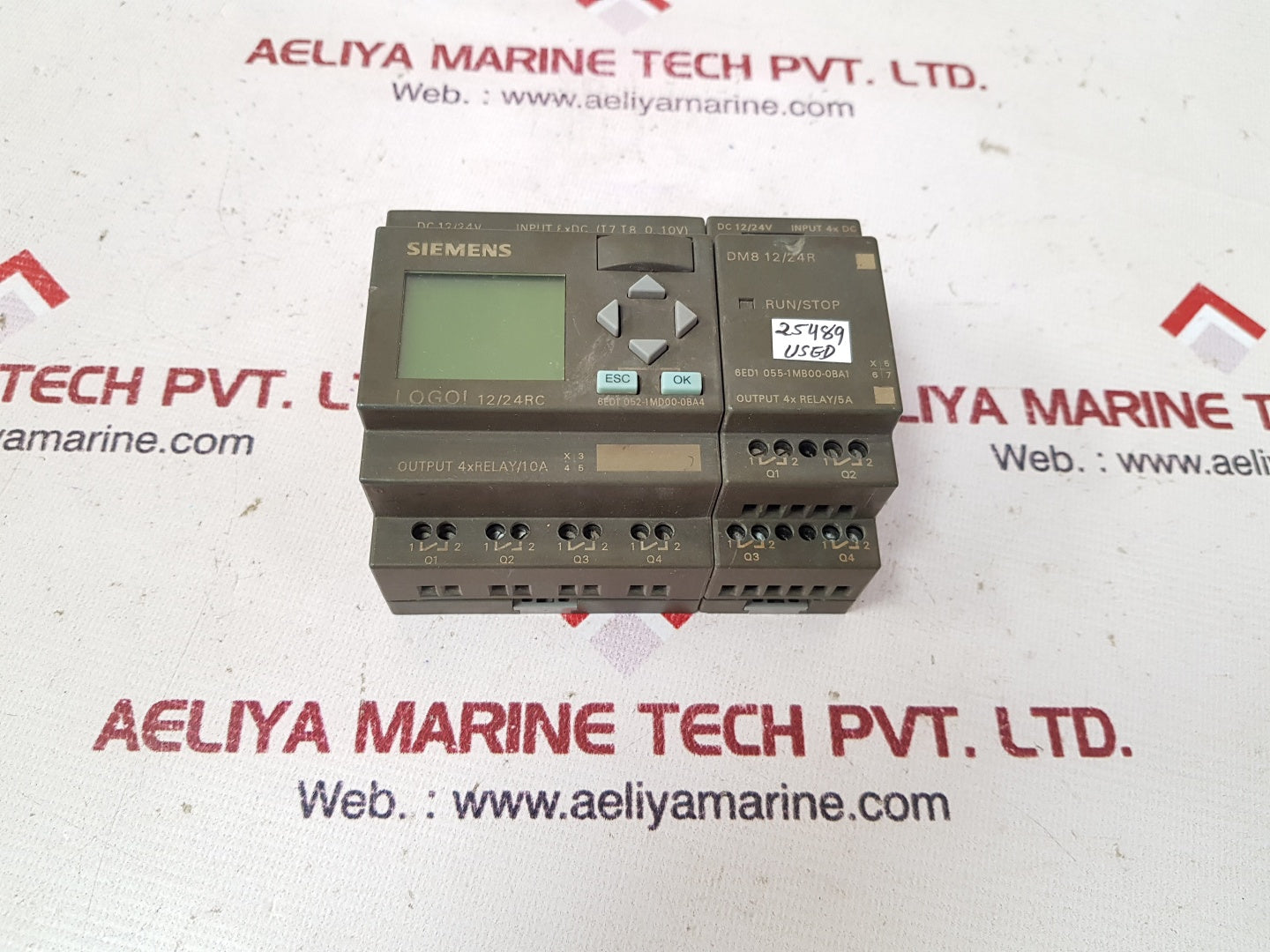 Siemens 6ed1 052-1md00-0ba4 logic module with 6ed1 055-1mb00-0ba1 expansion module