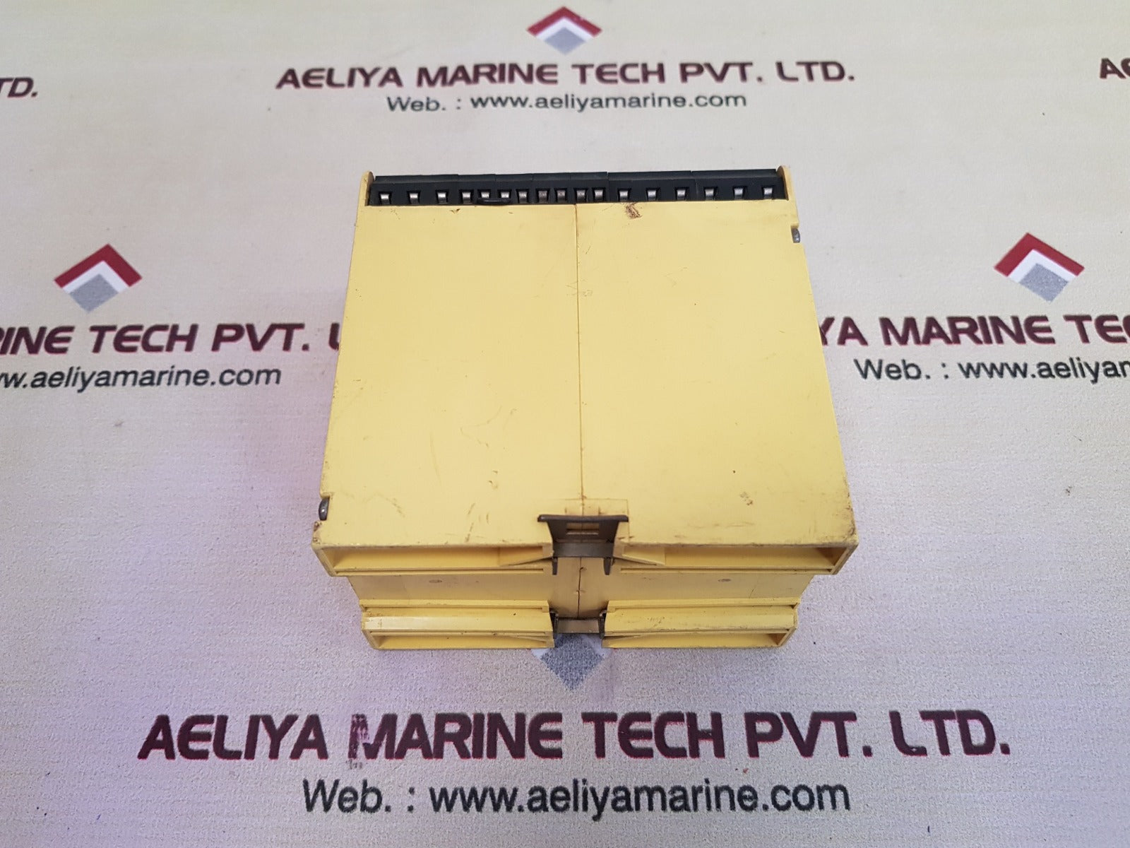 Bender Irdh 265-413 Insulation Monitoring Device Ac 250V 5A