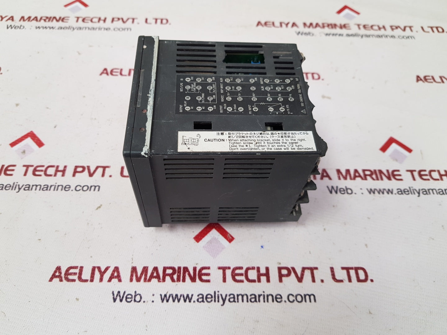Yokogawa ut37e temperature controller 100-240vac 50/60hz(Body Damage)
