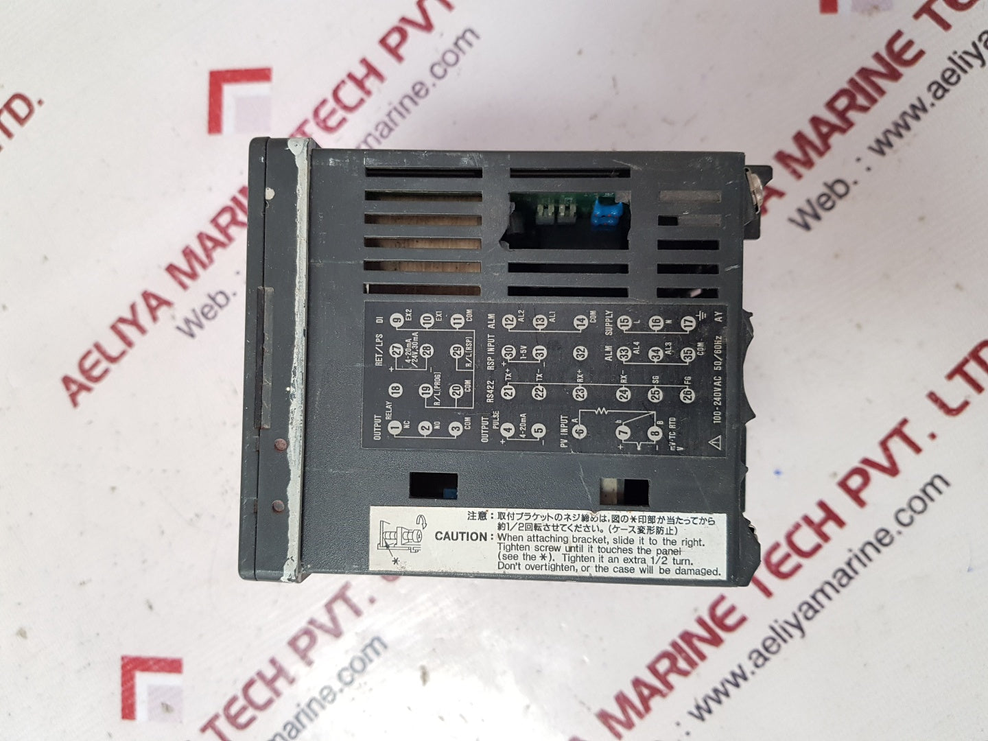 Yokogawa ut37e temperature controller 100-240vac 50/60hz(Body Damage)