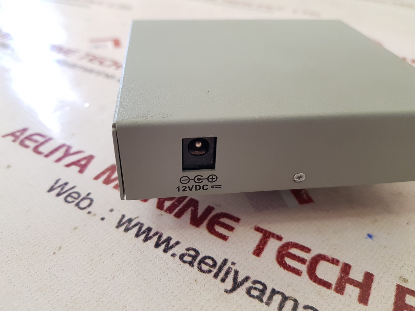 Allied telesyn at-mc102xl fast ethernet media converter 100base-fx to 100base-tx