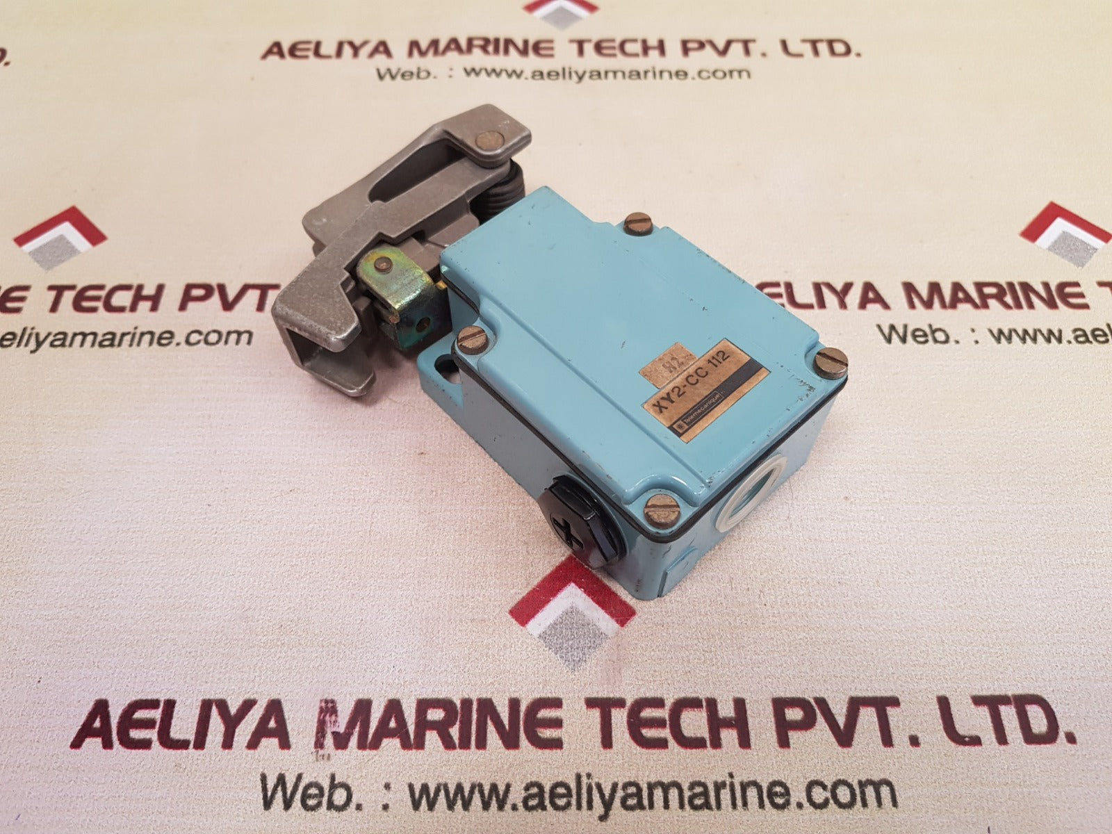 Telemecanique Xy2-ch 112 Limit Switch