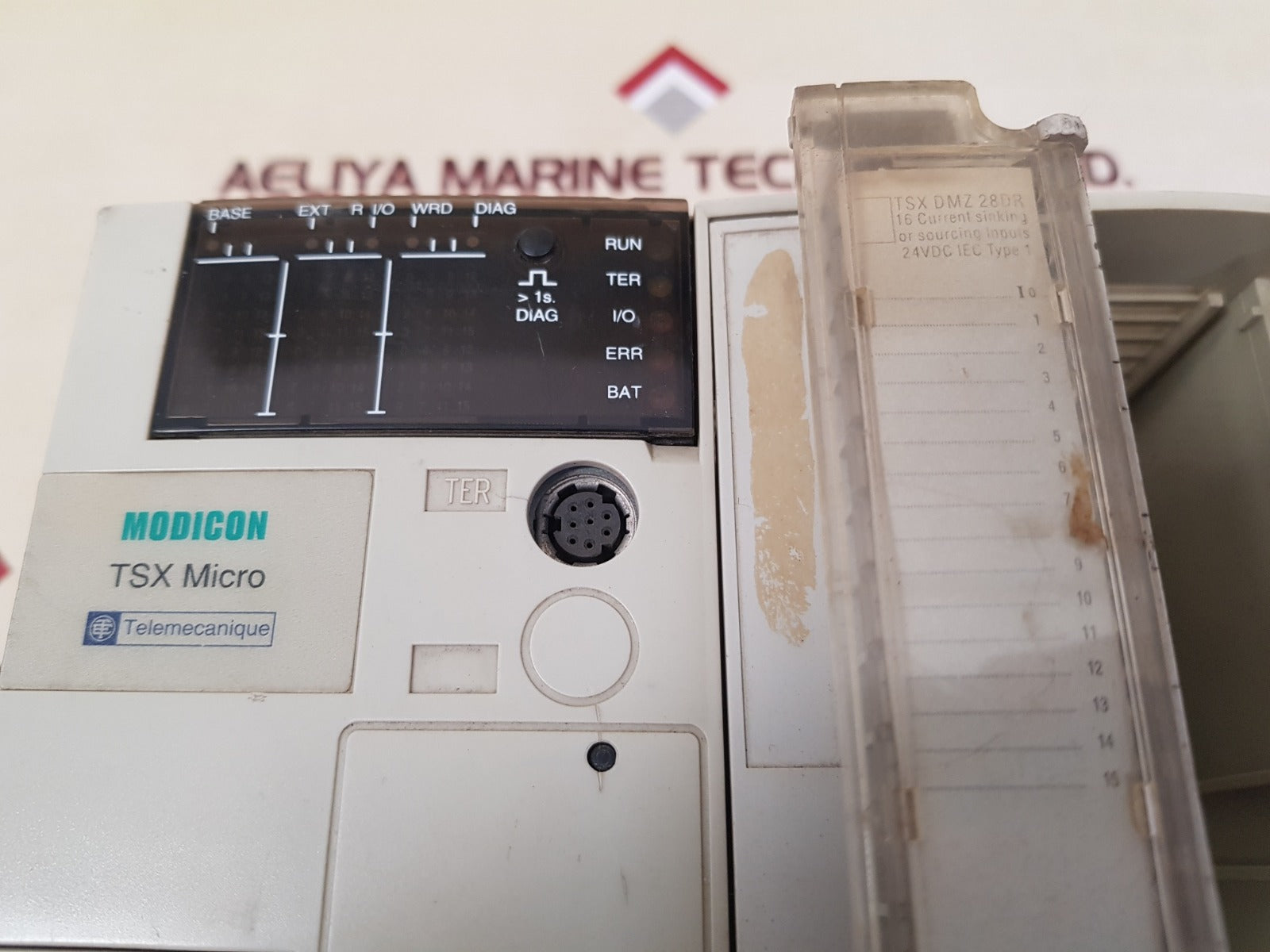 Schneider Automation Tsx3710001+Tsxdmz 28Dr Tsx Micro Modular Base Controller