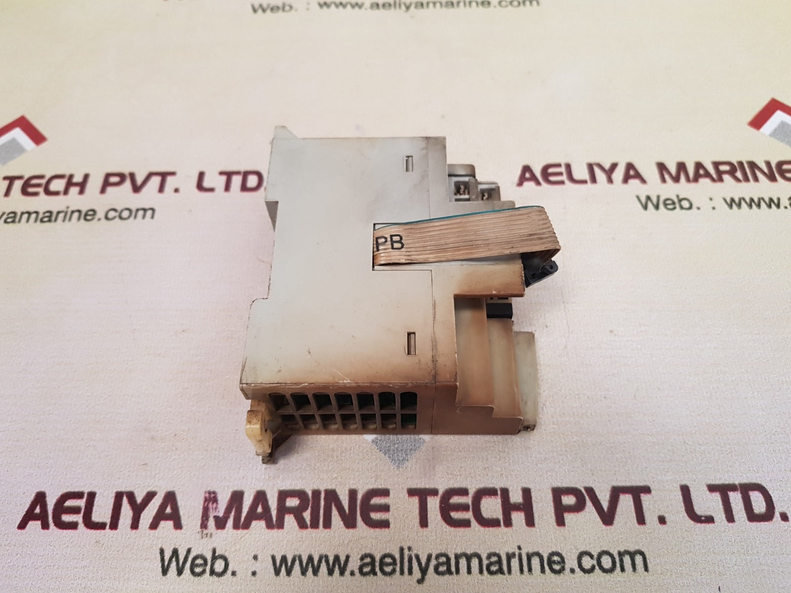 Allen-bradley 1762-iq8 Ser A Rev A Micro Logix Sink/Source Input Module