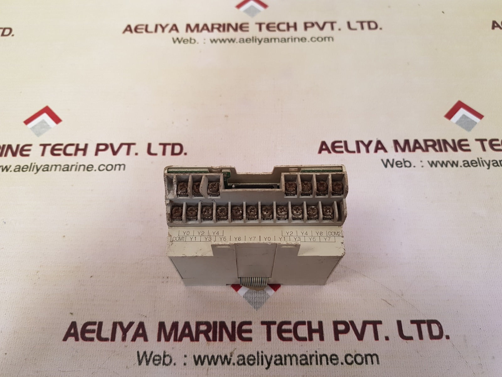 Mitsubishi fx2n-16eyr programmable controller