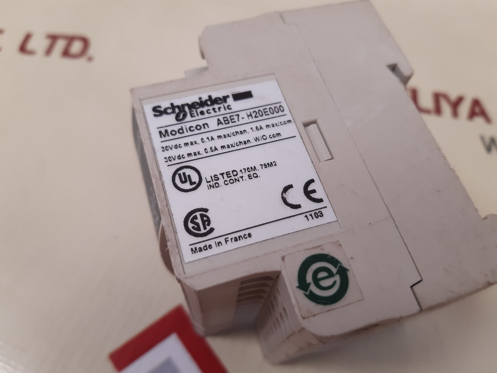 Schneider Electric Modicon Abe7-h20E000 16 Digital I/O Module