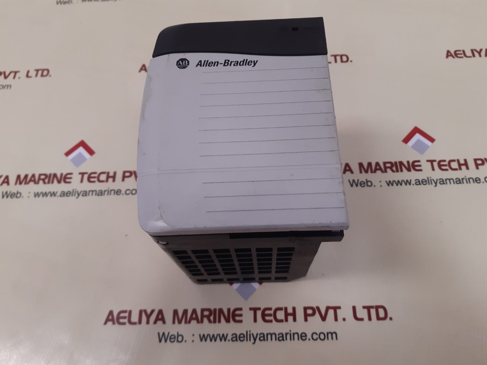 Allen-bradley 1756-pa75 ser b controllogix ac power supply