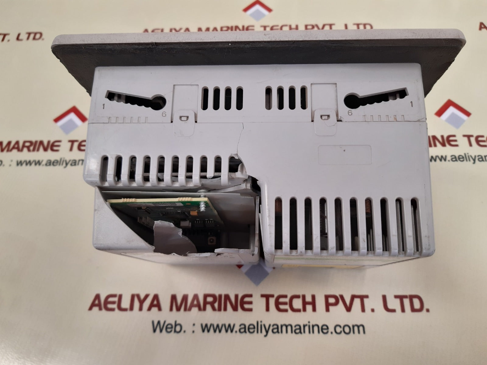 Allen-bradley 2711P-k4M20D Ser A Panel View Plus 400 Interface Panel 24Vdc 25W