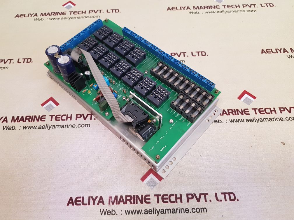 Hyun jin hj-107-1 signal light column pcb card Used