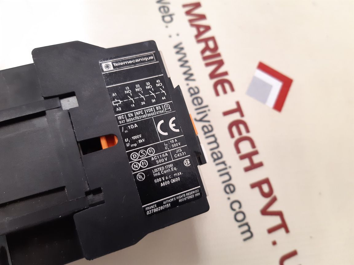 Telemecanique ca2 dn40 40e control relay 440v