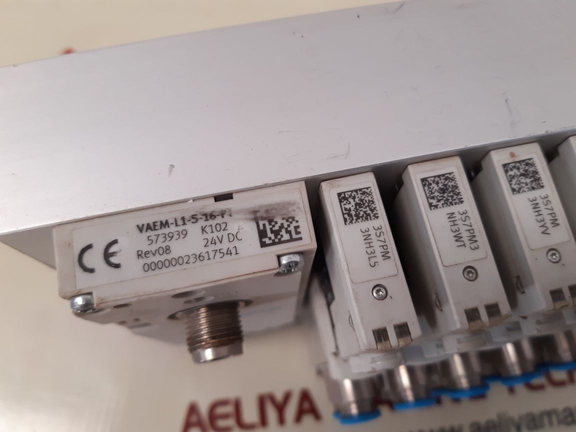 Festo vtug-14-vrpt-s1t-q soldnoid valve set vaem-l1-s-16-pt