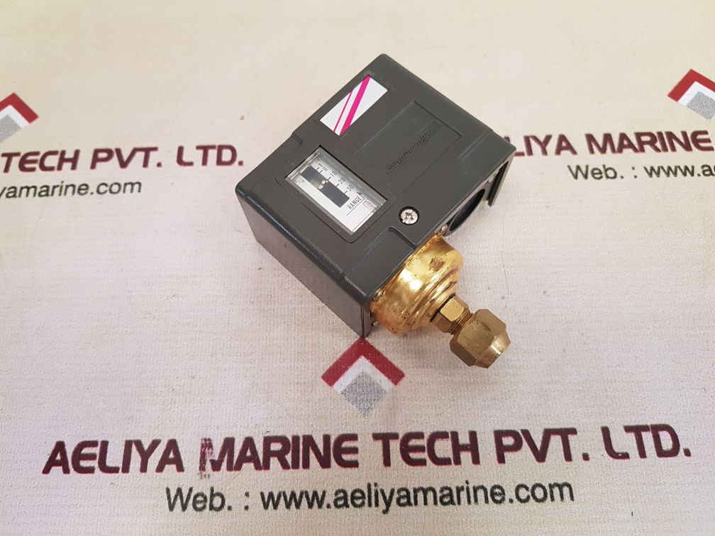 Saginomiya fns-c102 pressure switch