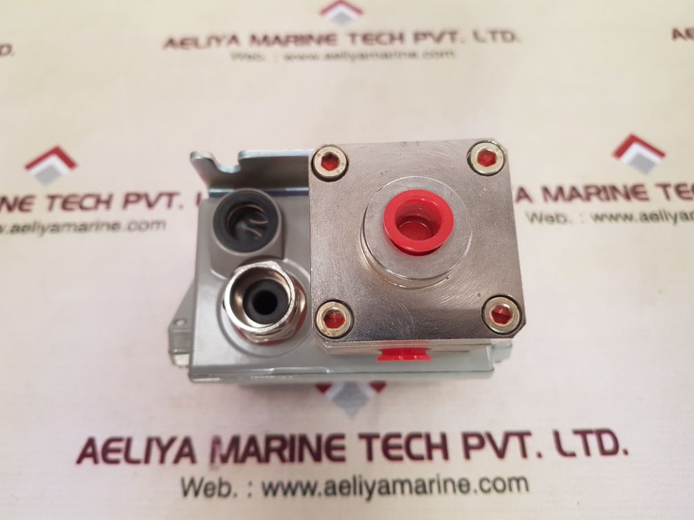 Danfoss cas 155 060-3130 pressure switch