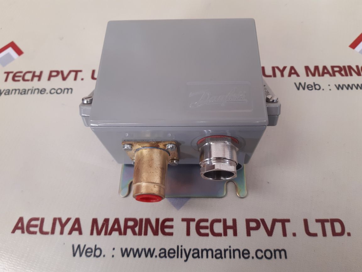 Danfoss cas 137 pressure control switch 060-3152