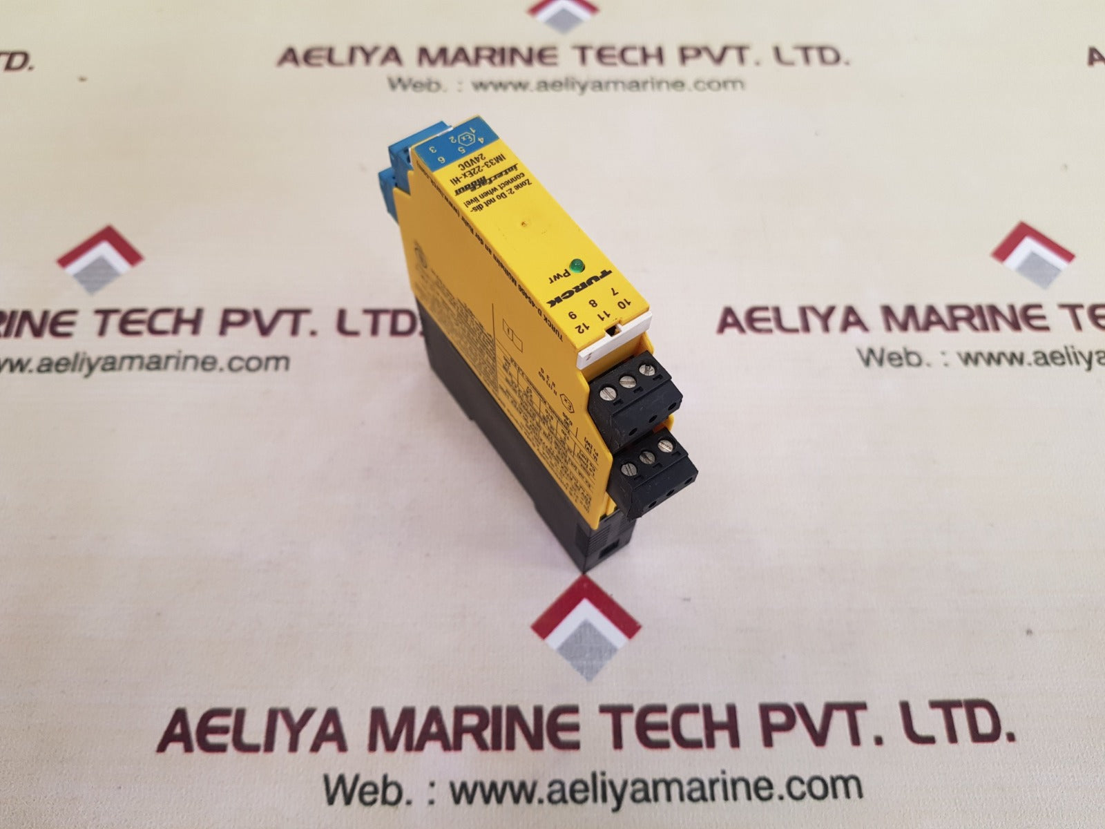 Turck im33-22ex-hi/24vdc isolating transducer