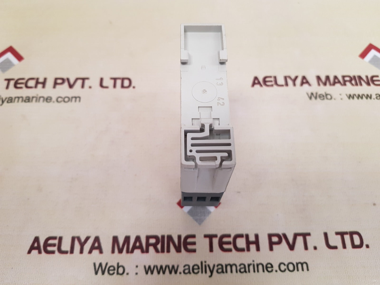 Abb ct-ers.22 time relay 1svr630100r3300