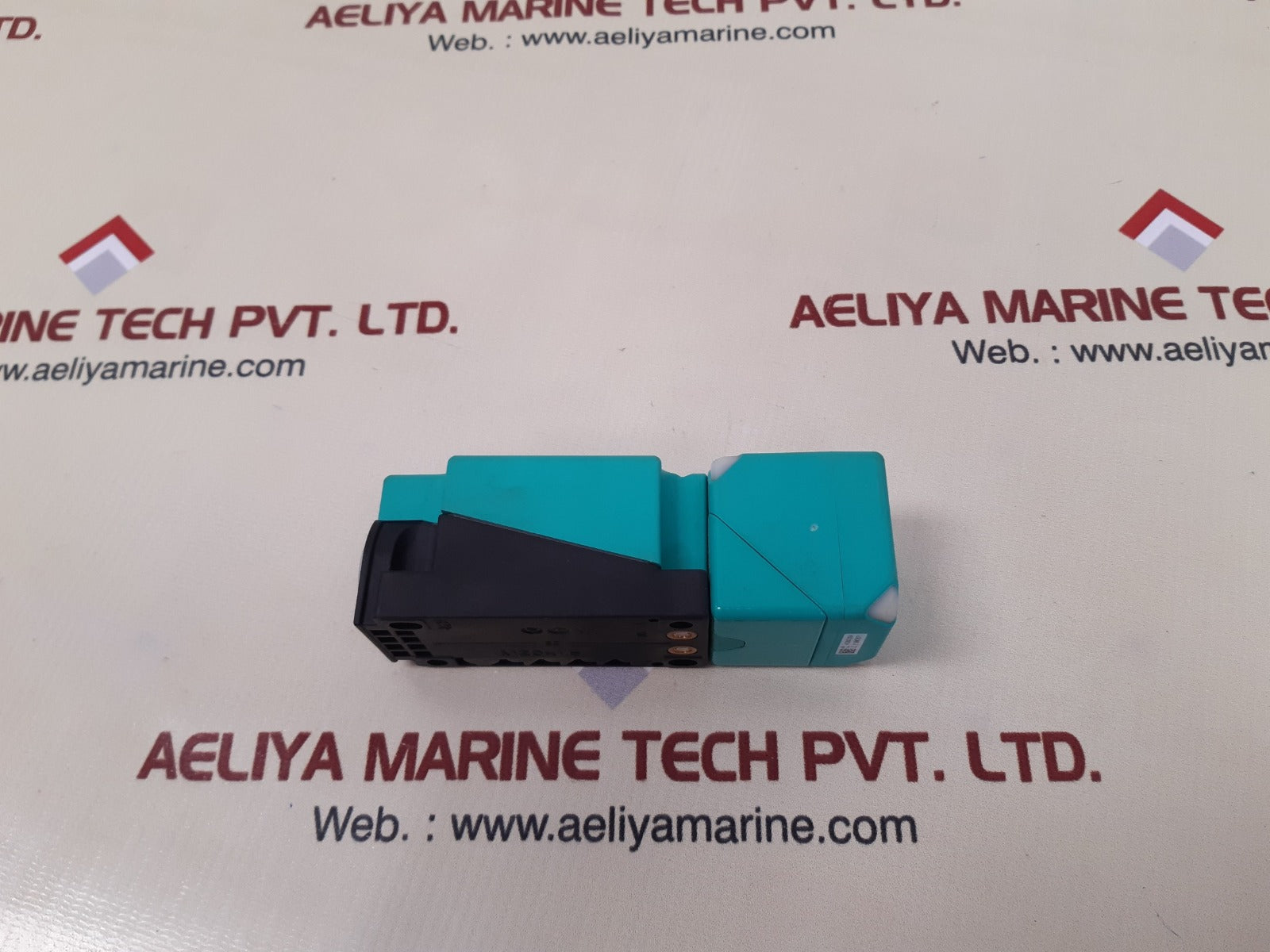 Pepperl+fuchs nbb20-u1-z2 inductive proximity sensor 203044