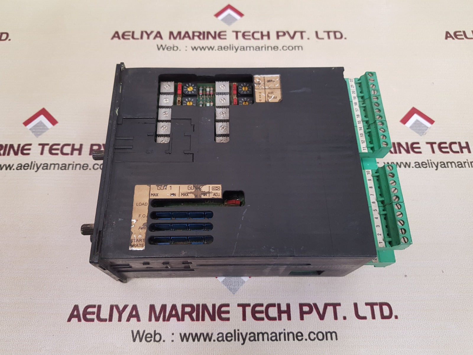 Scandinavian 2233-42 programmable controller 230vac