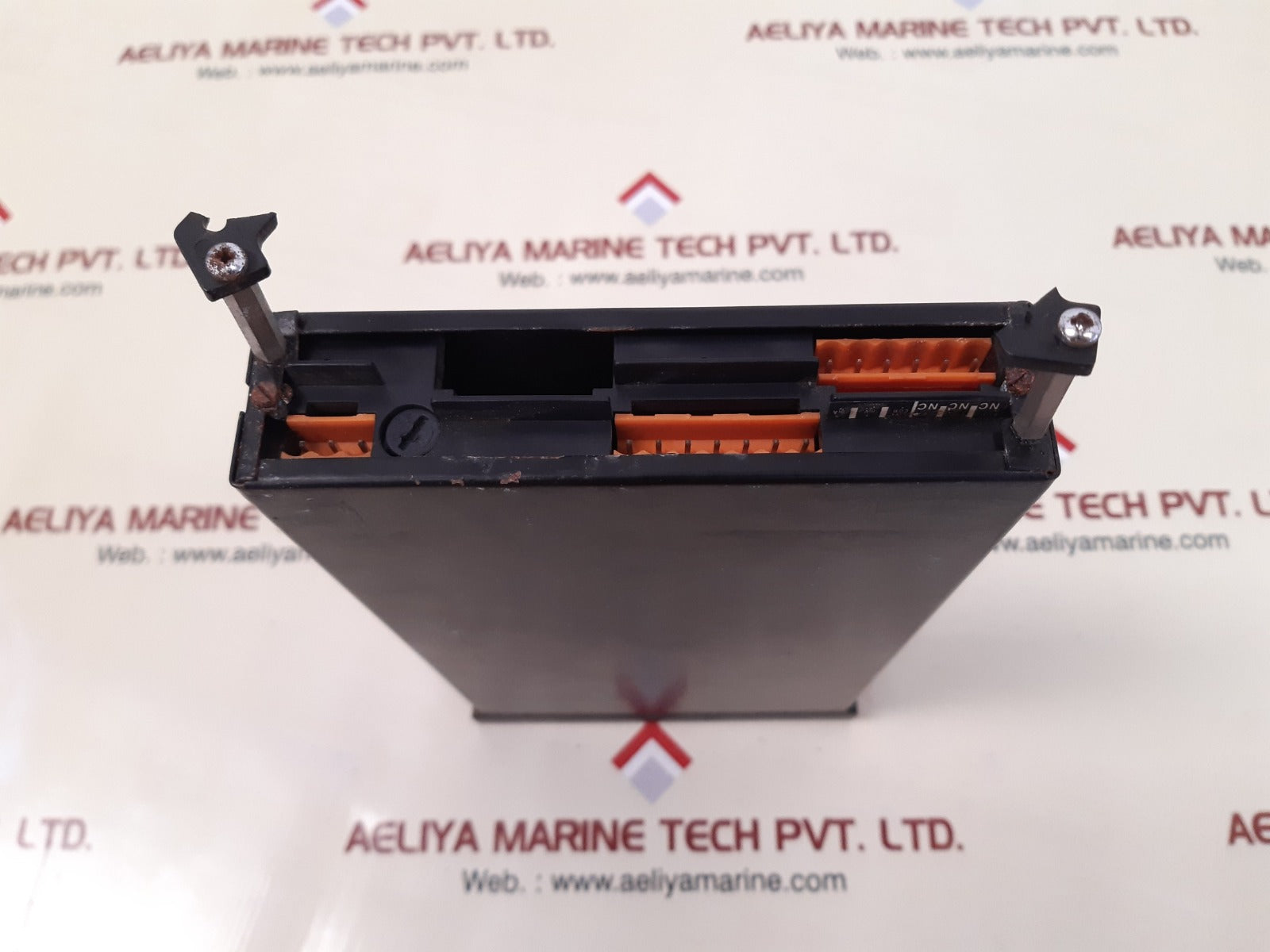 Control & readout 209 control and readout module range. 0-150.0°c