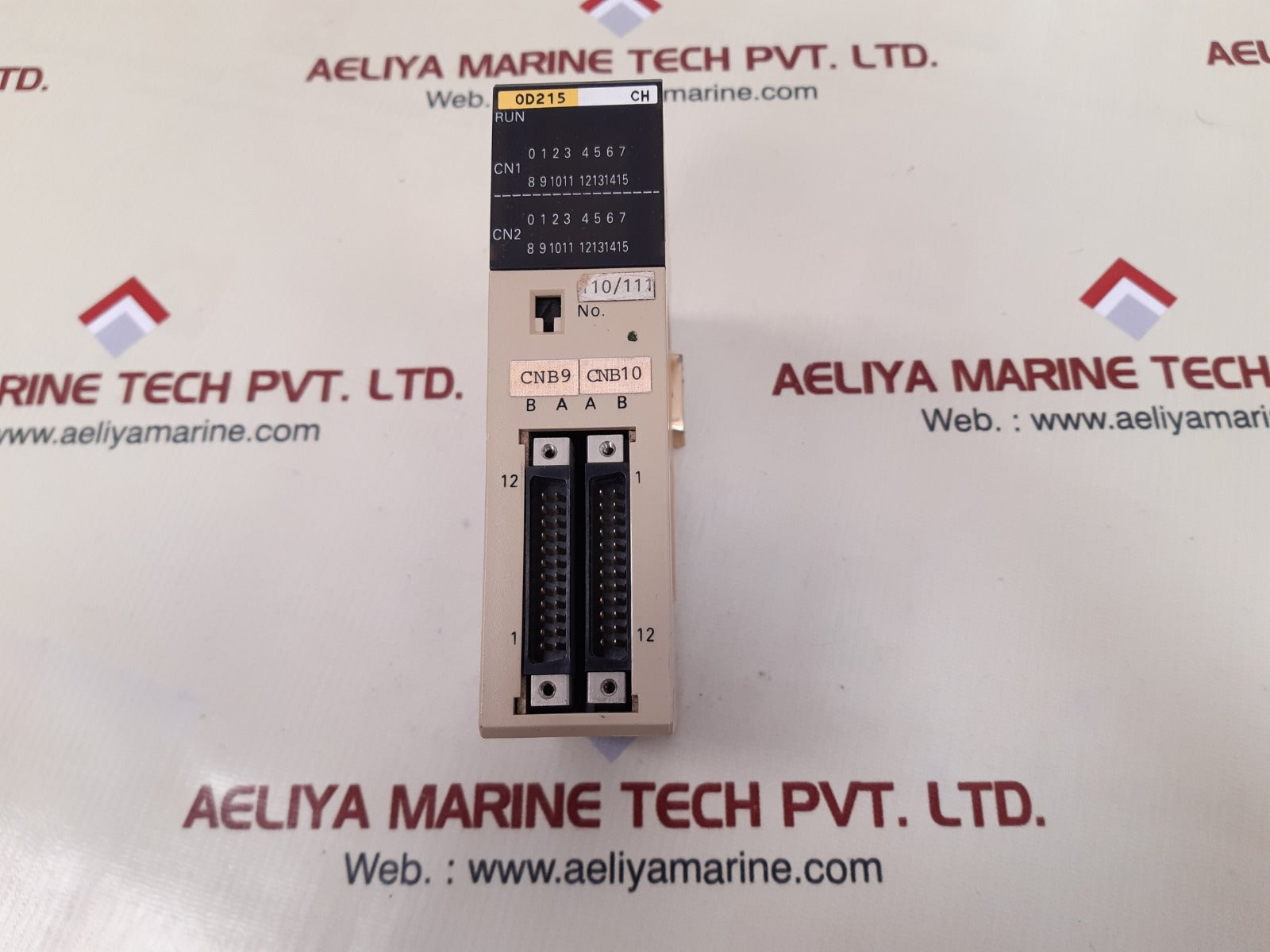 Omron c200h-od215 output unit 0.1a/point 3.2a/unit