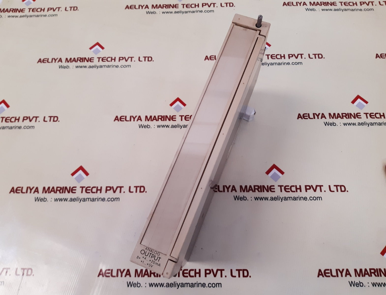 Siemens 6es5 470-7lc12 analog output module