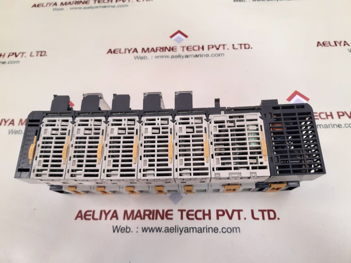 Omron pa202,cj1m cpu22,id211,od212 module rack